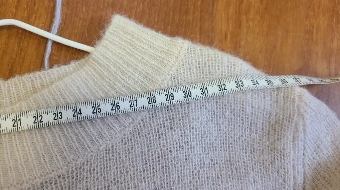 Zara 울 소재의 크림색 니트 상품이미지8