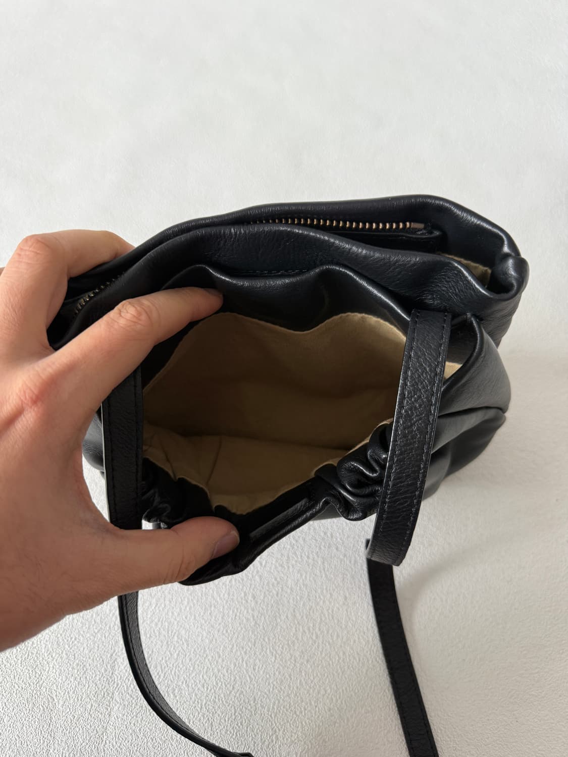 유르트(YURT) 레더 크로스백 상품이미지7