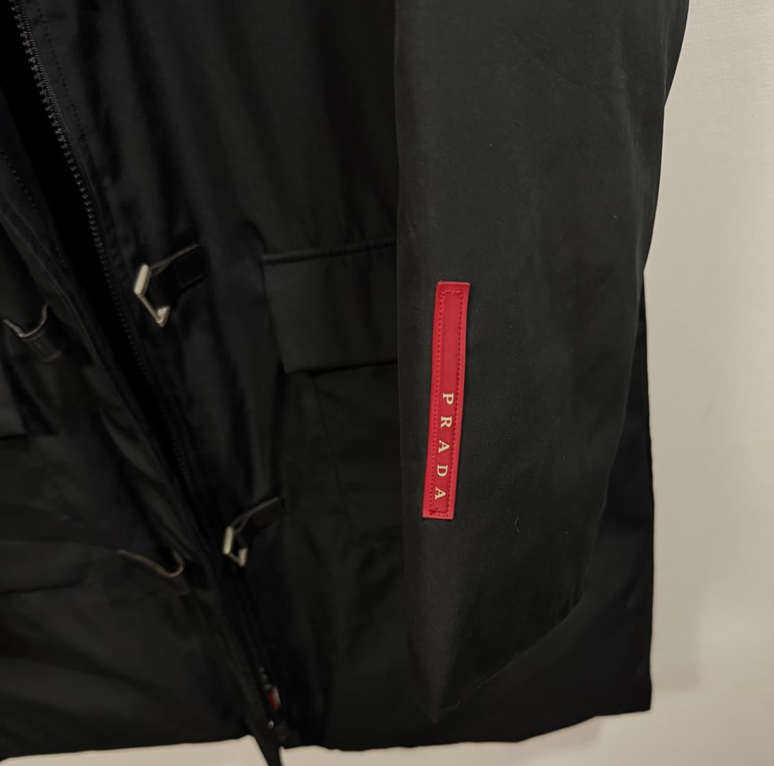 프라다 스포츠 레더버클 퍼 다운 패딩 자켓 상품이미지5