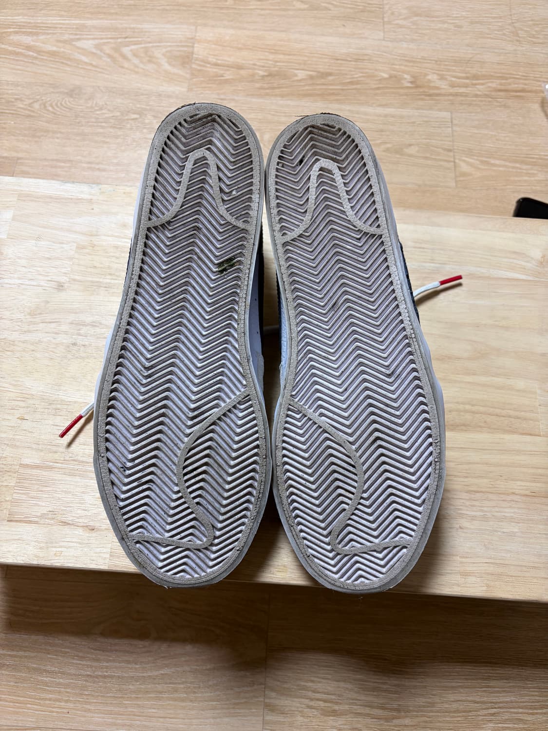 나이키 줌 포고 플러스 스니커즈 275 상품이미지4