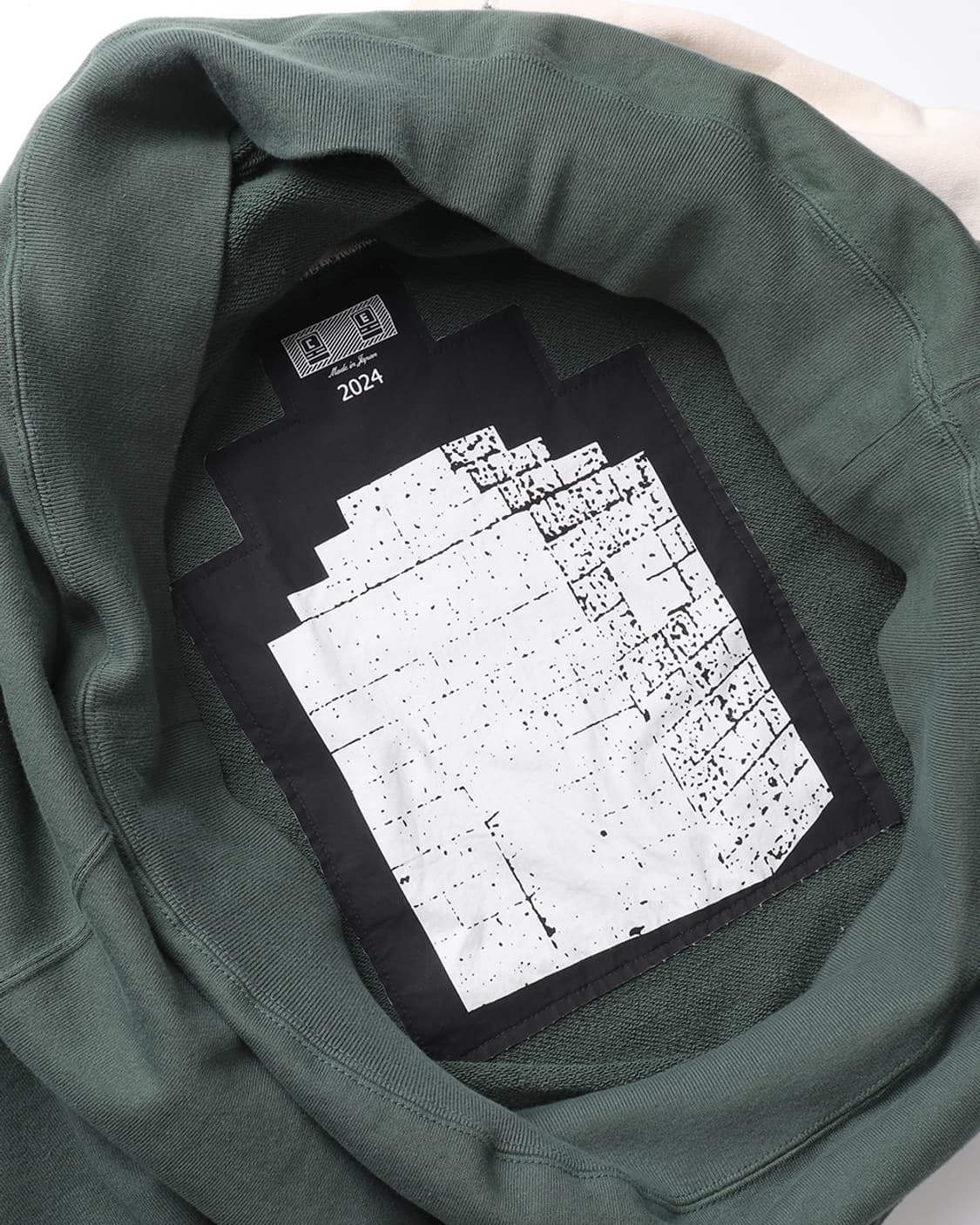CAV EMPT Panel Shoulder Crewneck 상품이미지7