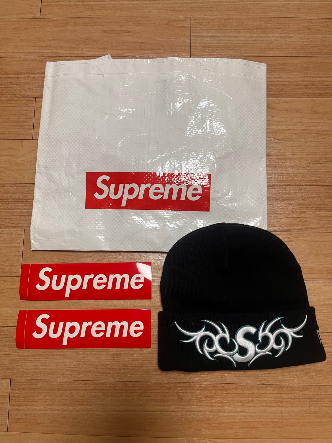 슈프림x뉴에라 비니 상품이미지2