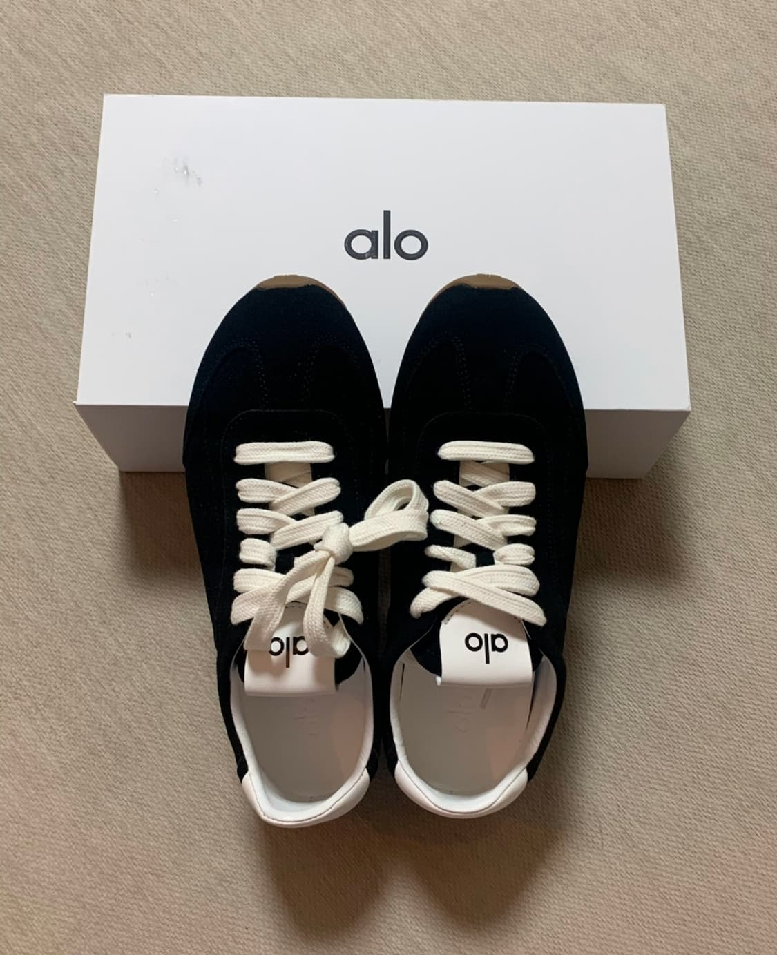 알로 선셋 스니커즈 상품이미지2