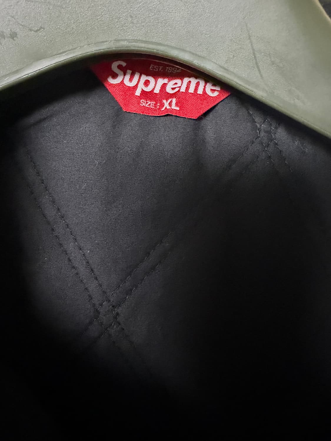 슈프림 리플렉티브 스트라이프 후드 워크 자켓 블랙 상품이미지3