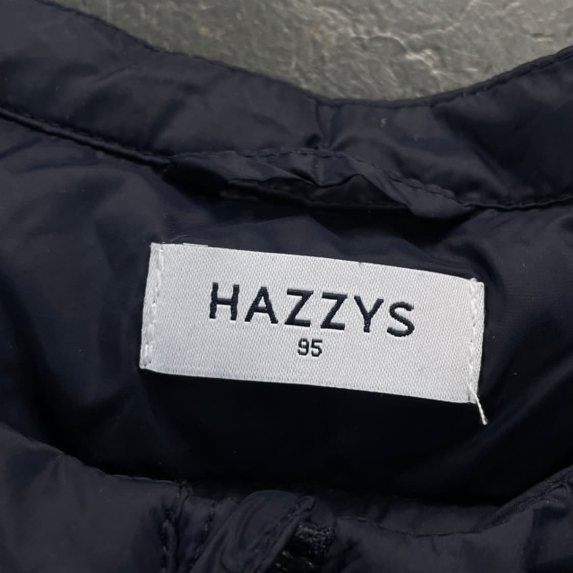 95 헤지스 패딩조끼 상품이미지3