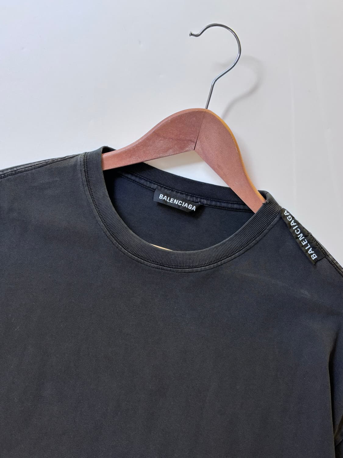  Balenciaga 발렌시아가 차콜 반팔 티셔츠 상품이미지4