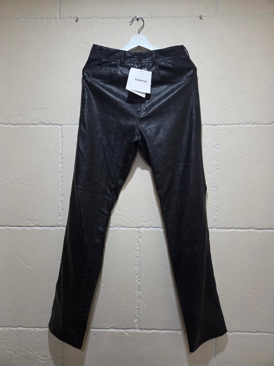 강혁 타이어 엠보싱 트라우저 팬츠 S사이즈 새상품 상품이미지1