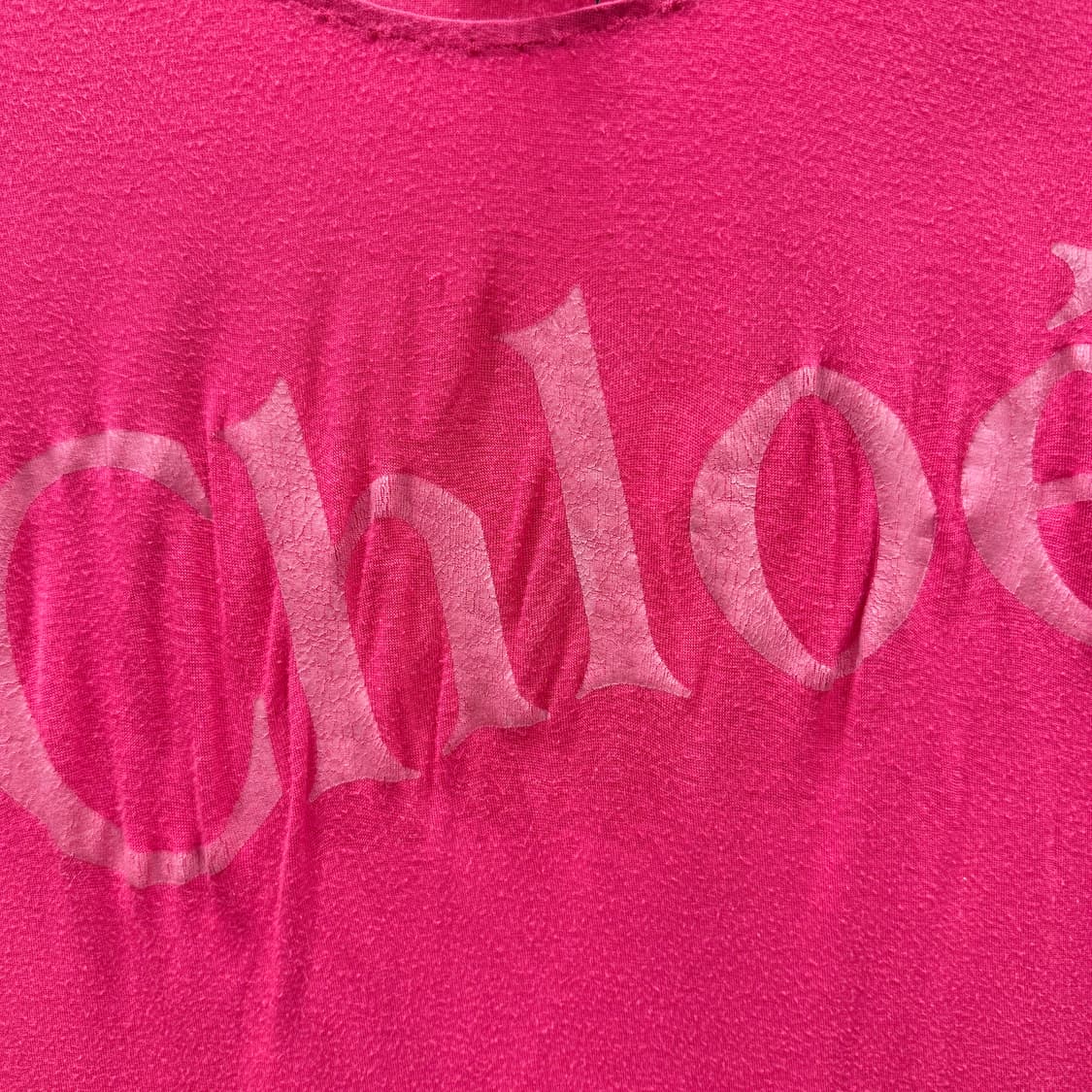 끌로에 반팔 티셔츠 전면 빅로고 프린팅 디테일 슬림핏 핑크 상품이미지6