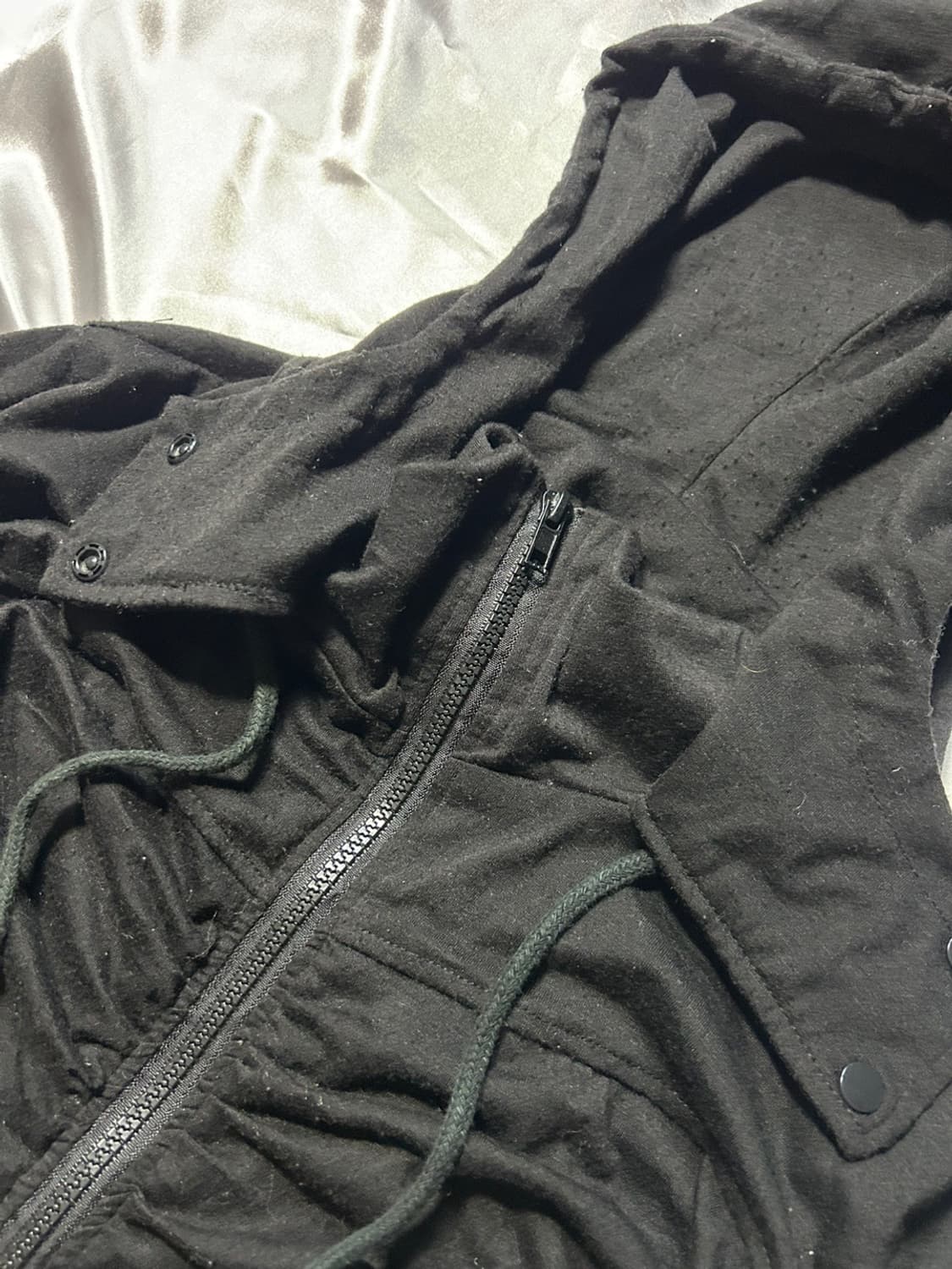 shirring black hood zip-up 상품이미지4