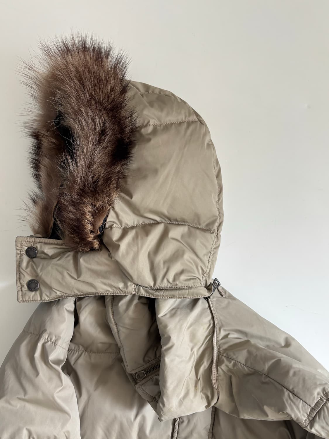 Prada 프라다 베이지 패딩 자켓 상품이미지7