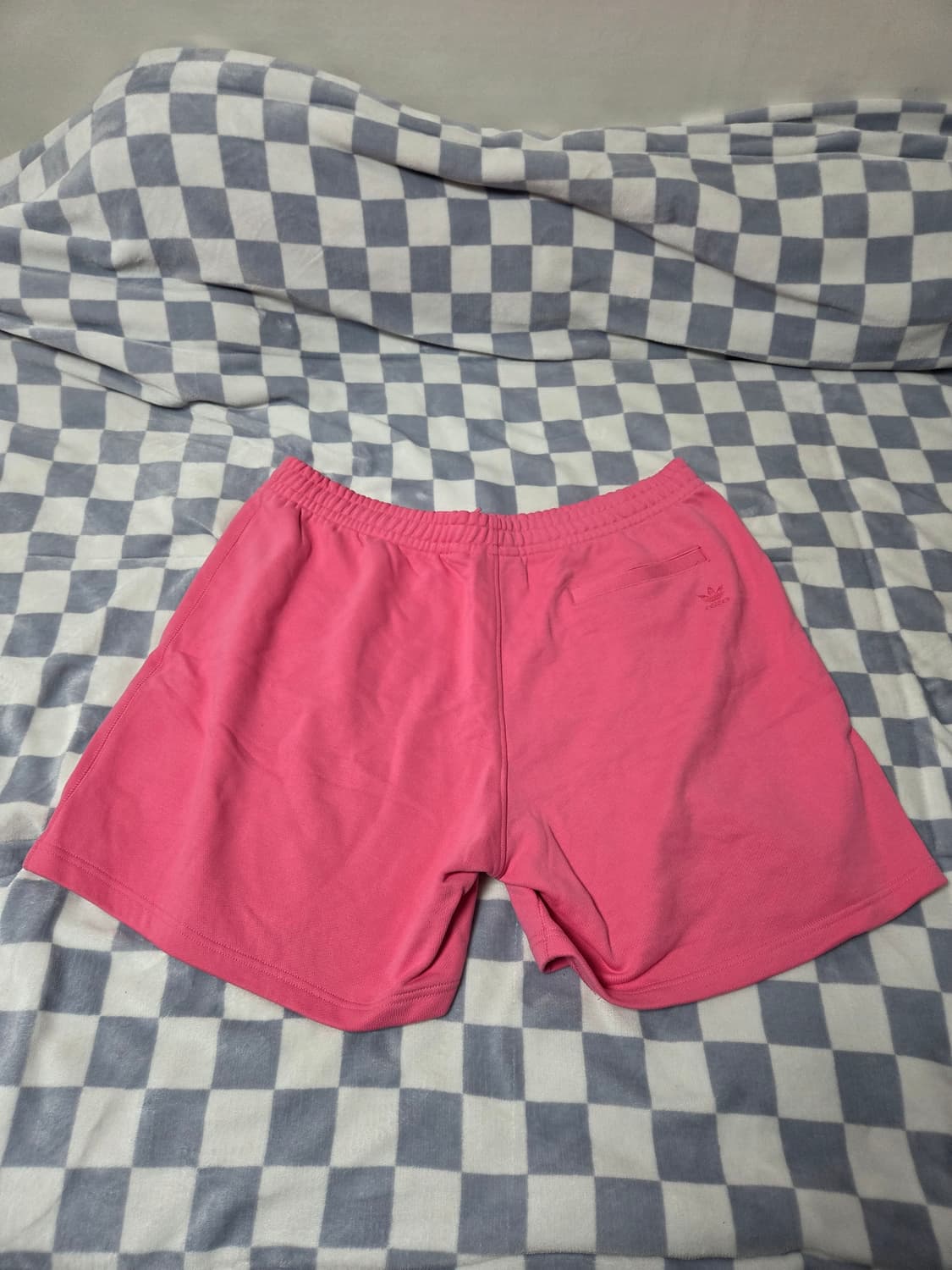 아디다스 퍼렐윌리암스 휴먼레이스 베이직쇼츠 XXL 핑크반바지 Adidas 상품이미지3