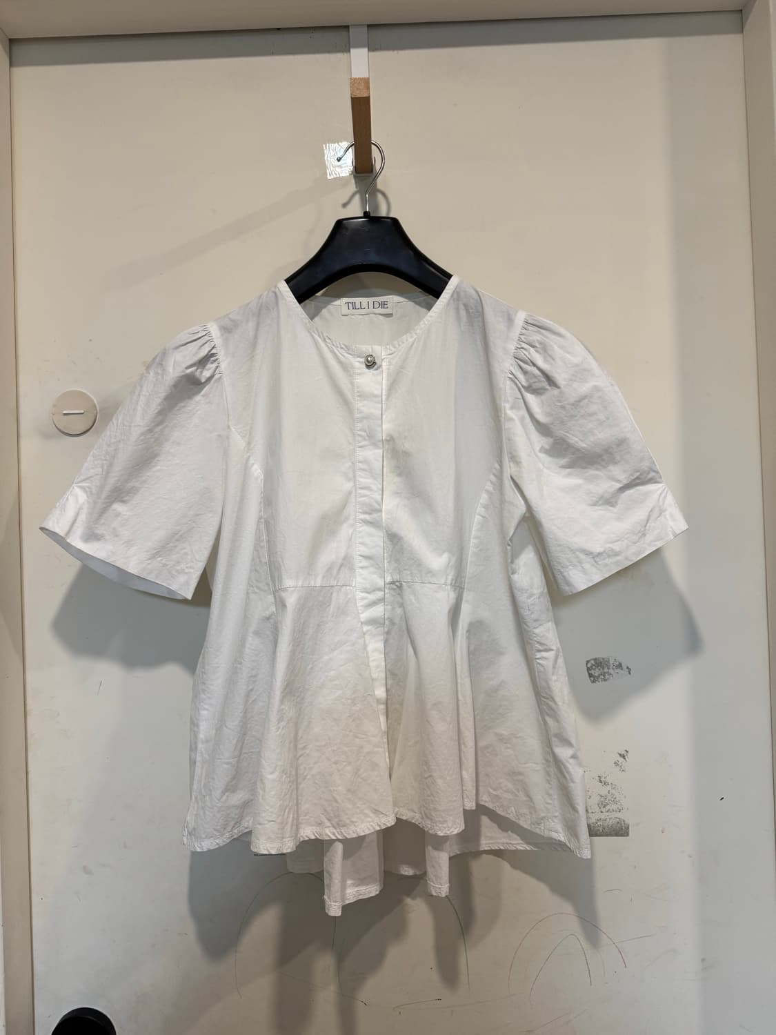 Till i die 틸아이다이 플레어 블라우스 상품이미지4