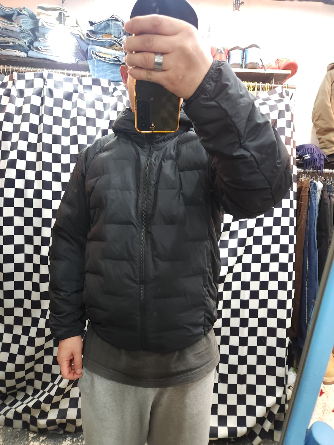 유니클로 웜패디드 후드 경량 패딩

 상품이미지7