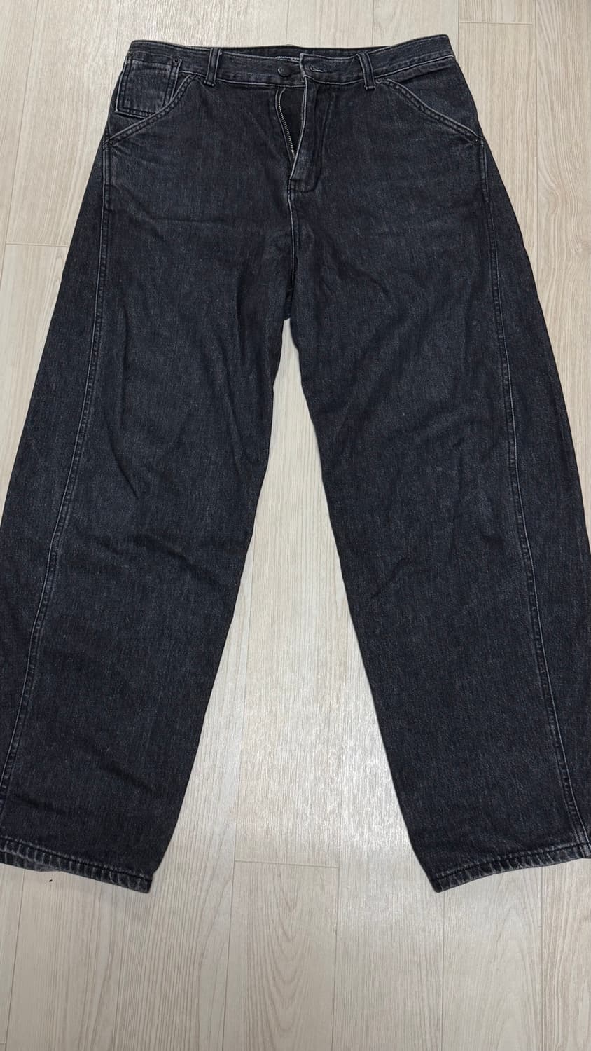 해칭룸 와이드 커브드 진 2 상품이미지1