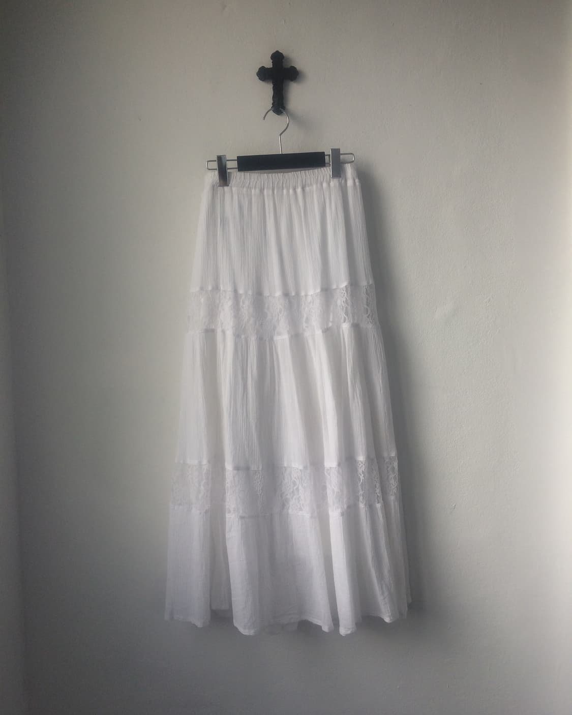 Lace layered white long skirt 상품이미지1