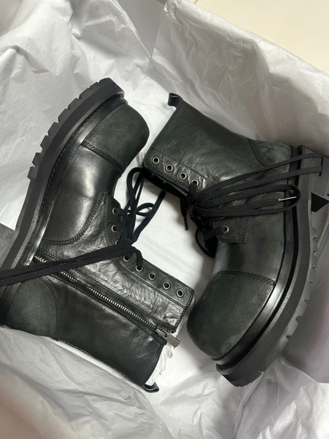 코인서울 쏘유레슈어 270size 새것 상품이미지1