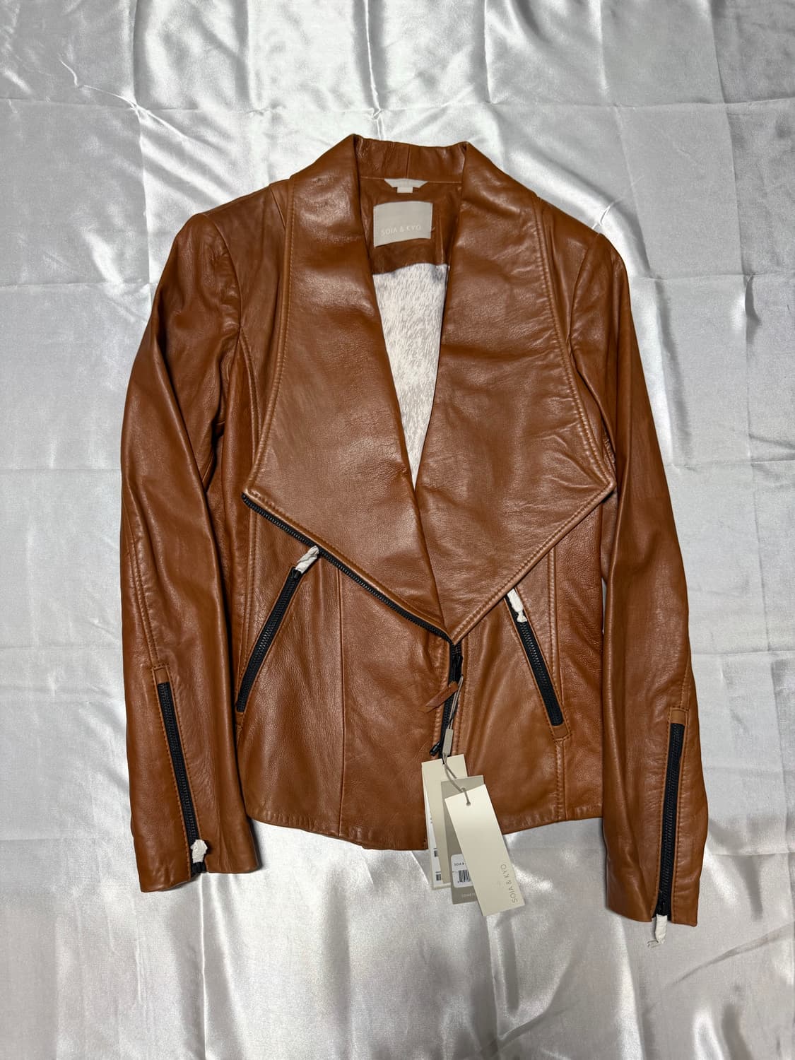 “Soia&Kyo” Asymmetric Soft Leather Rider 상품이미지3