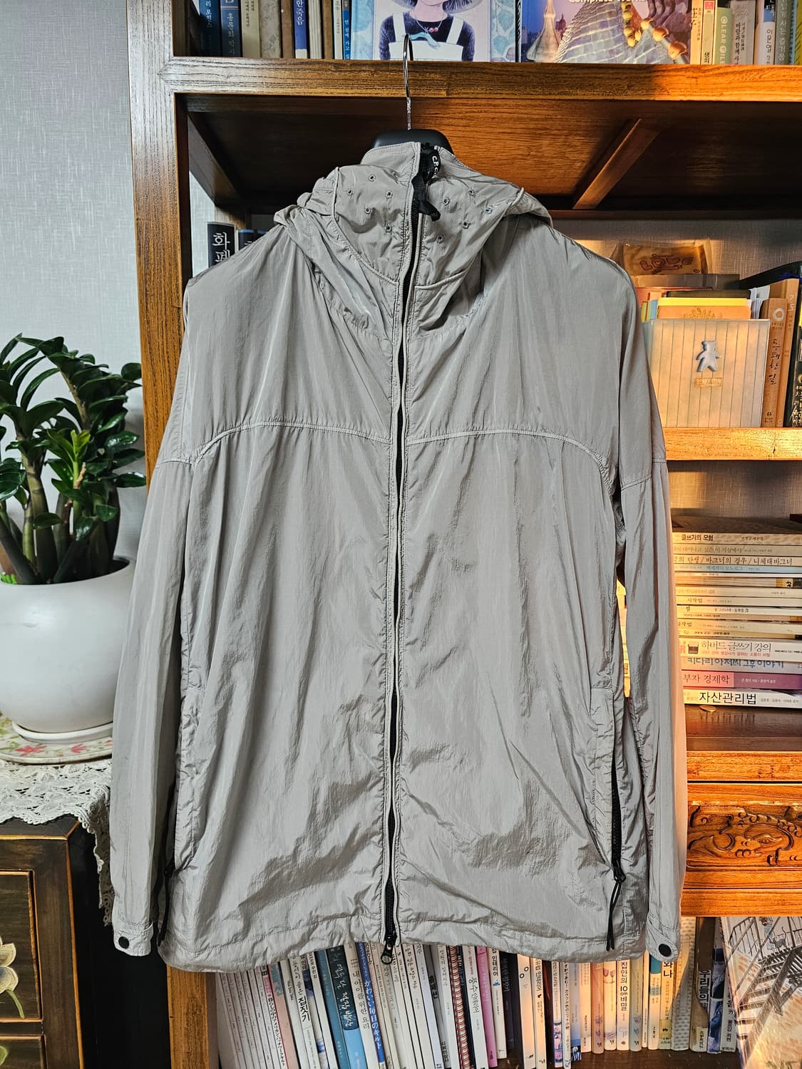 유행안타는 인기모델 씨피 CP컴퍼니 고글 나일론 자켓 팝니다 상품이미지3