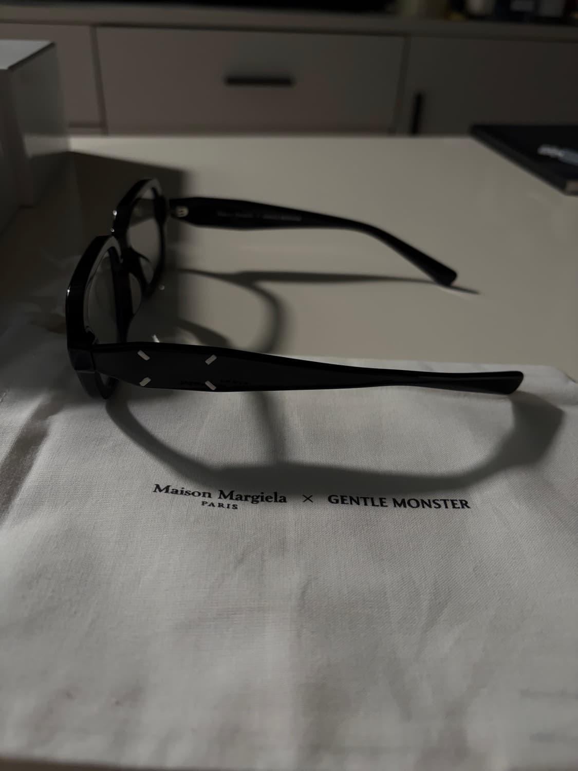 젠틀몬스터x메종마르지엘라 MM114 - 01 상품이미지5