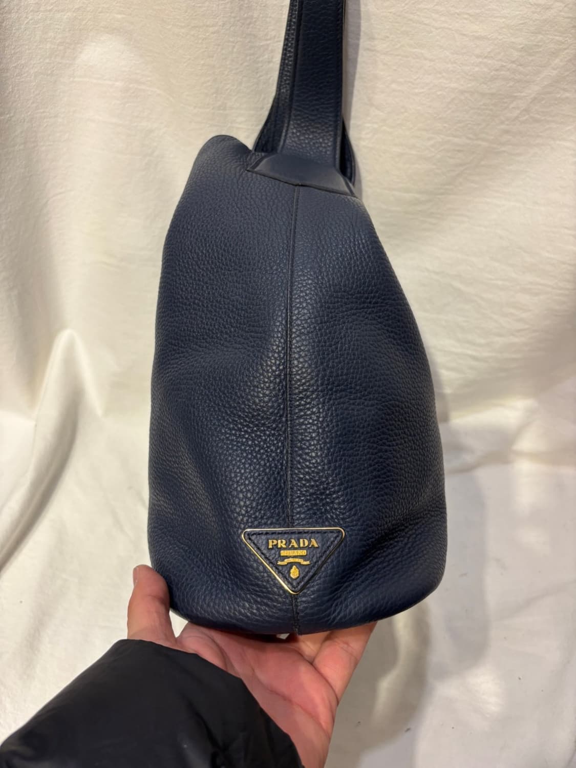 프라다 비텔로 다이노 호보백 네이비 가방 상품이미지3