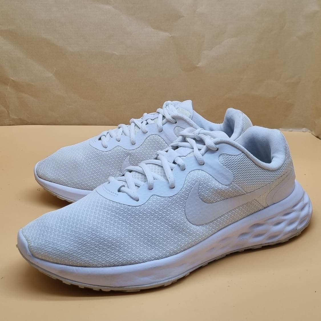 나이키 레트로6 화이트 남성운동화285. 상품이미지1