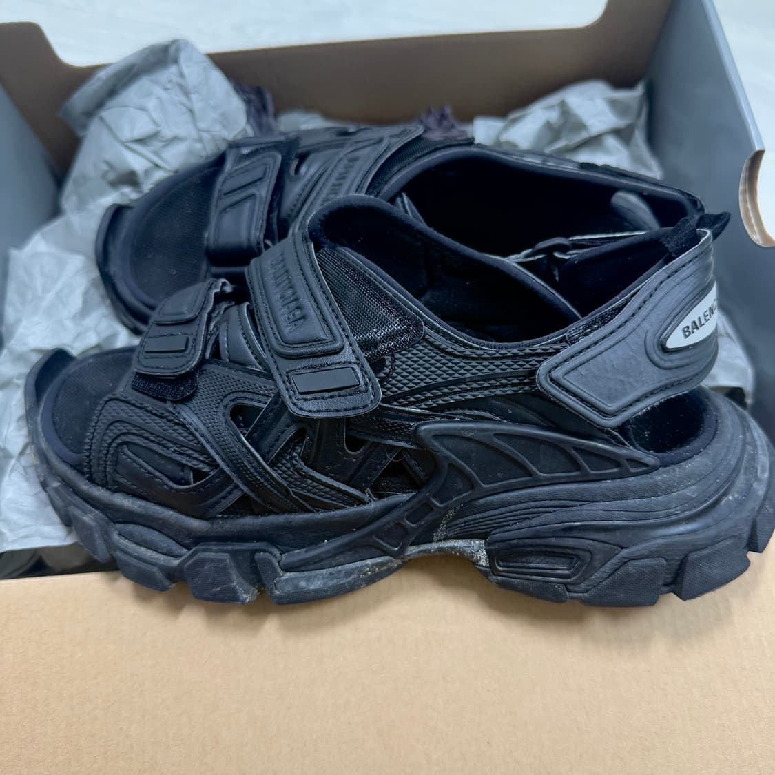 (37, 240) 발렌시아가 트랙 샌들 슬리퍼 블랙 상품이미지3