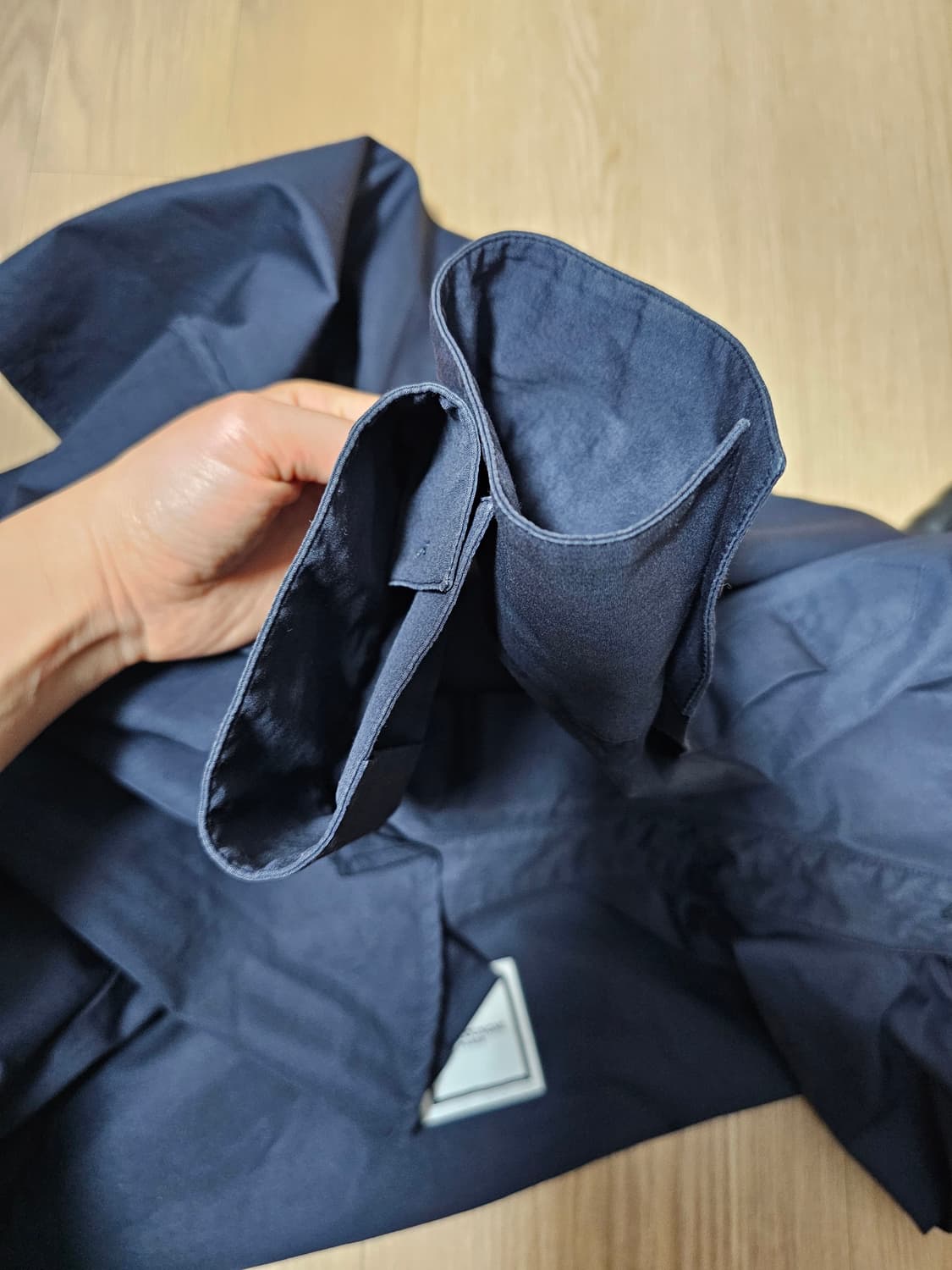 우영미 백로고 셔츠 상품이미지4