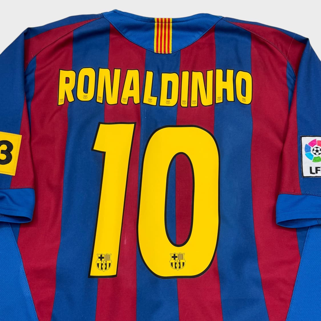 05-06 바르셀로나 홈 No.11 호나우지뉴 상품이미지7