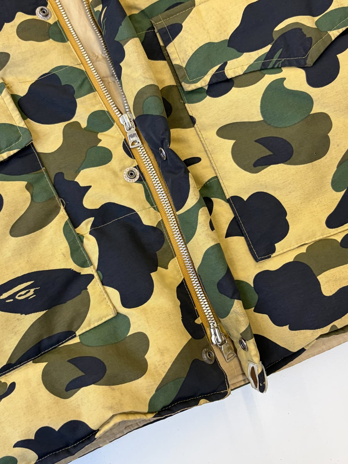 베이프 2000s OG 1st 카모 다운 자켓 상품이미지4