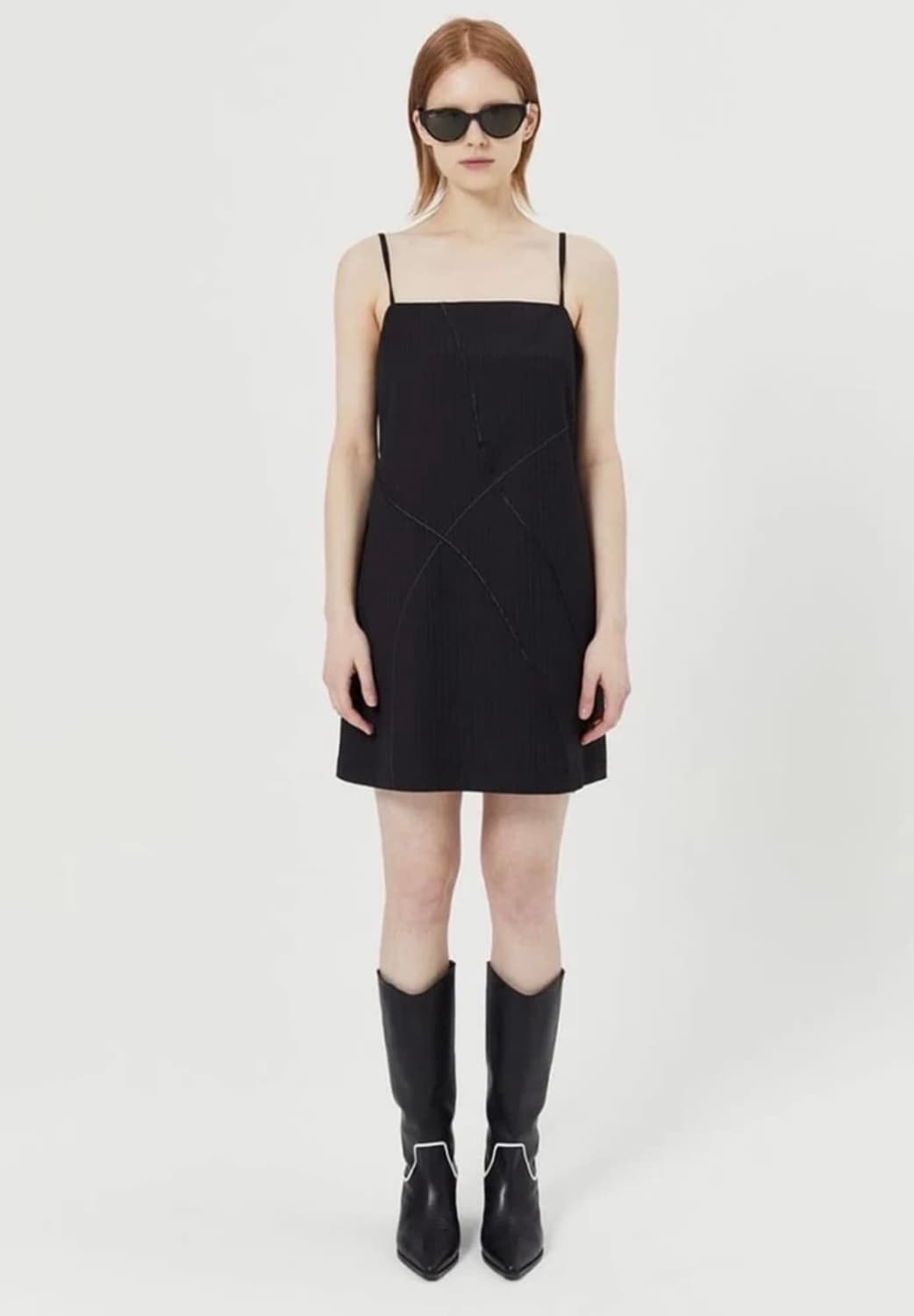 마뗑킴 21ss 다이닛 더뮤지엄비지터 미니 원피스 상품이미지2