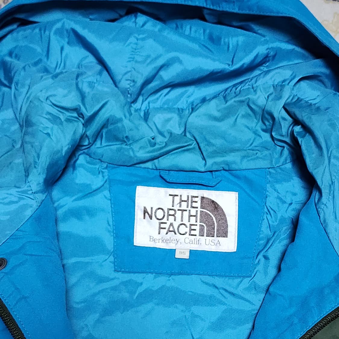 노스페이스 화이트라벨 나일론 후드 바람막이
95 상품이미지7