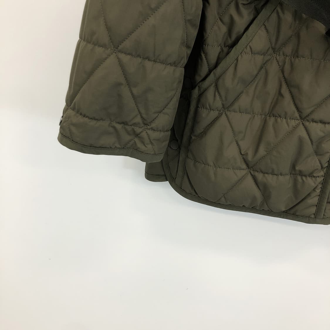 코오롱 루즈핏 키퍼퀄팅 중힙 패딩 XS  상품이미지3