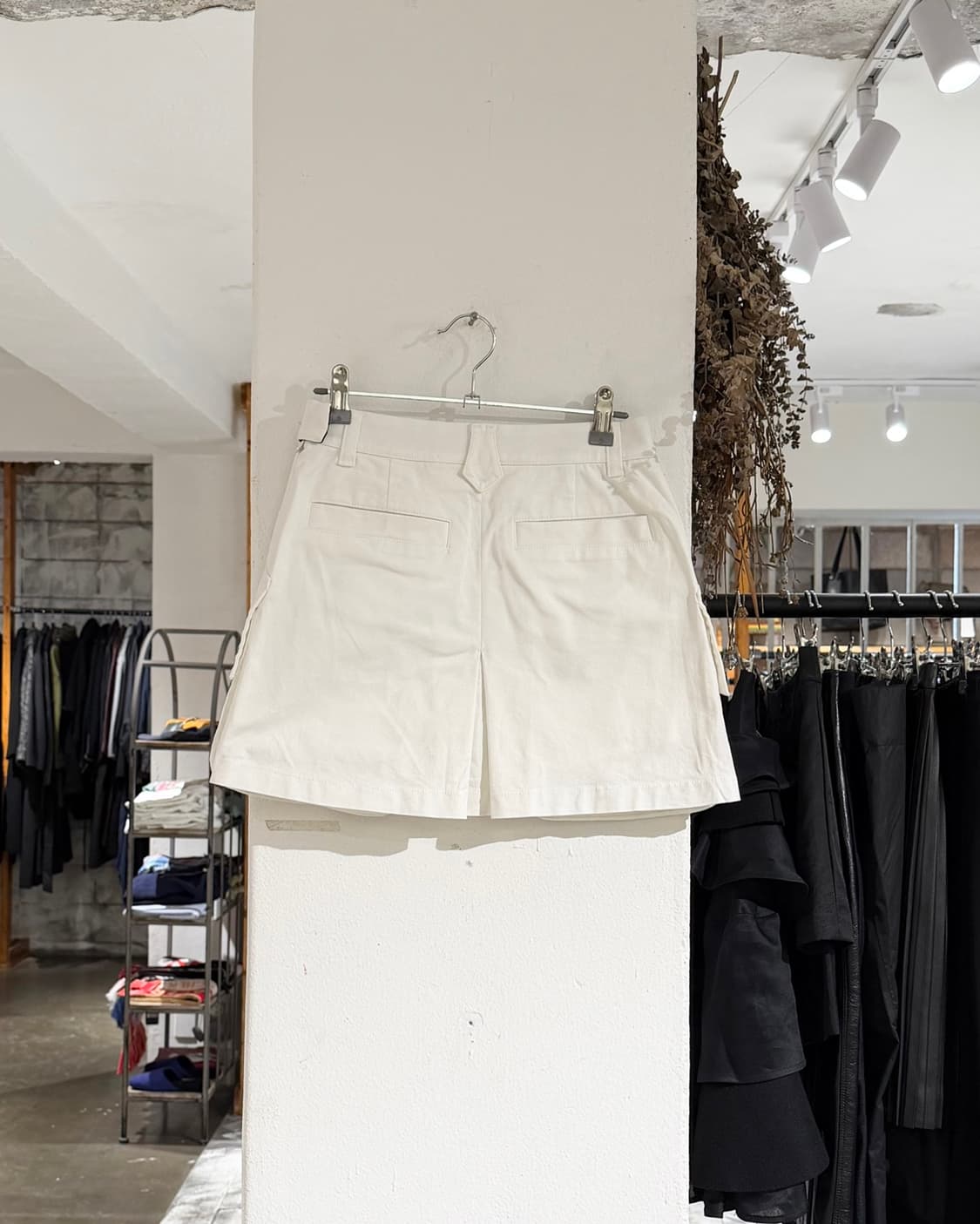 비비안 웨스트우드 화이트 앵글로매니아 골프 미니 스커트 상품이미지4