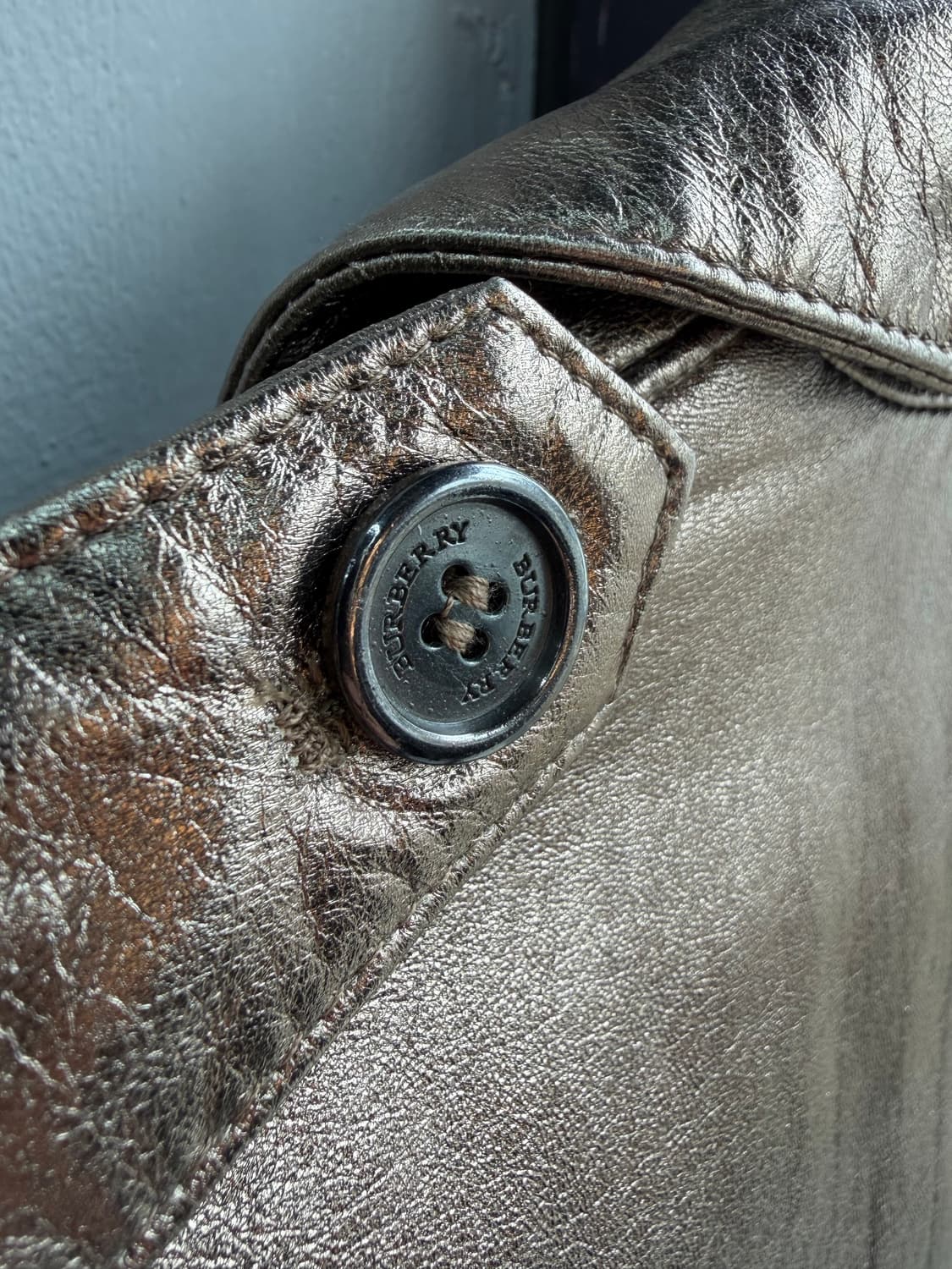 IT40/ 버버리 램스킨 메탈릭 트렌치코트 상품이미지9