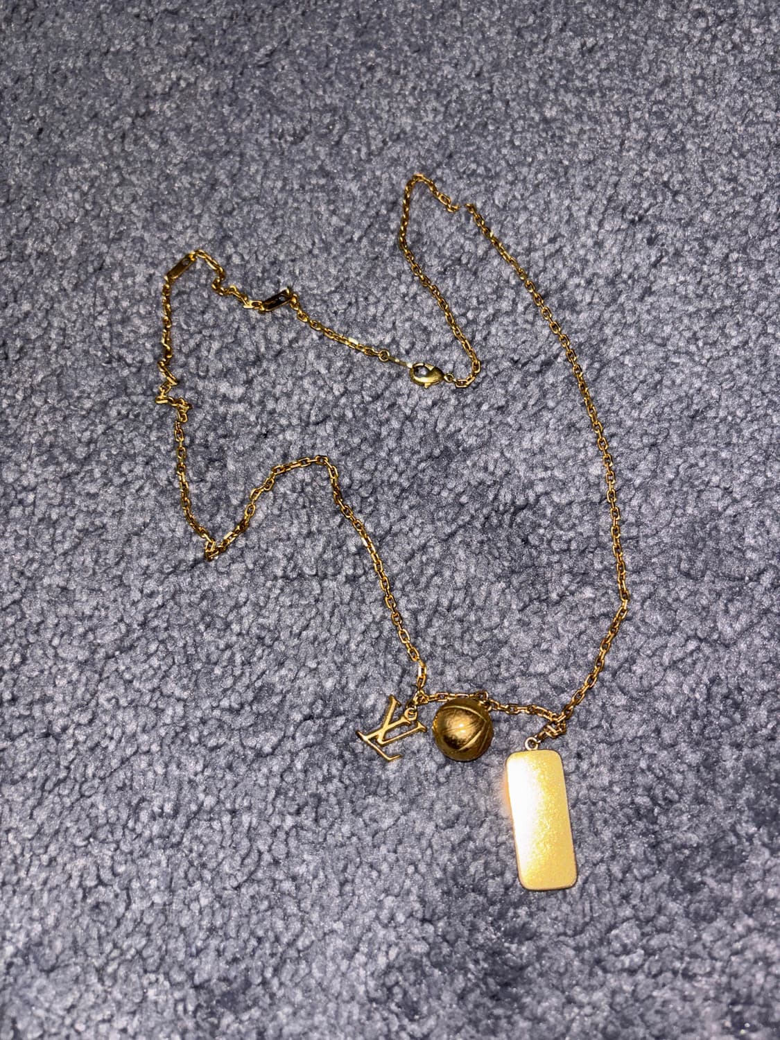 Louis Vuitton x NBA Ball And Tab Pendant 상품이미지5