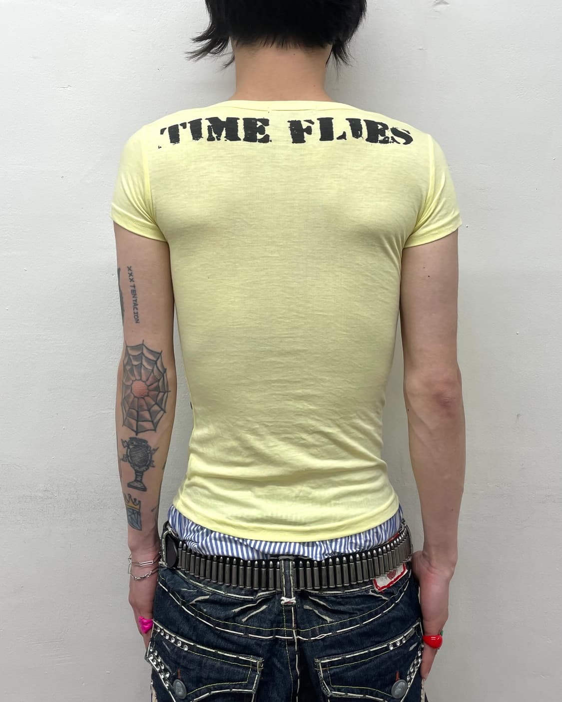 Black Big Lettering Yellow T-shirt 상품이미지2