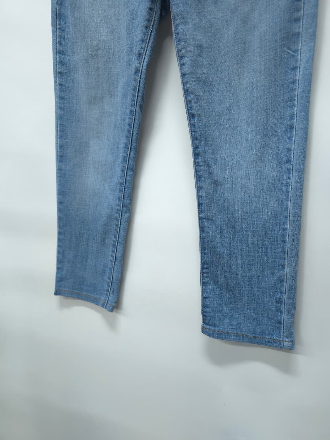 [리바이스] 여성 보이프렌드핏 중청 데님 (26사이즈) 상품이미지4
