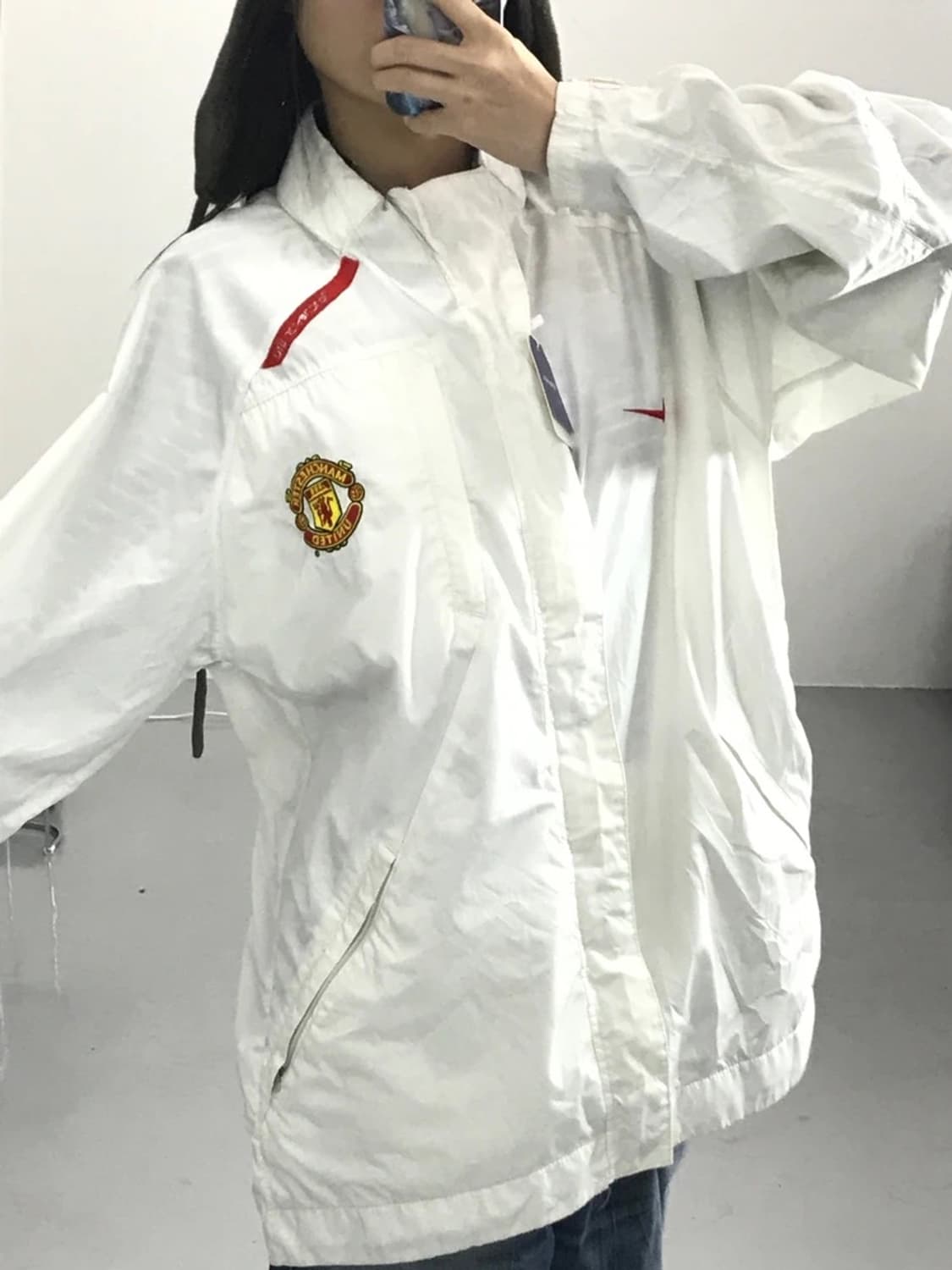 나이키 맨체스터 유나이티드 윈드브레이커 화이트 재킷 상품이미지2