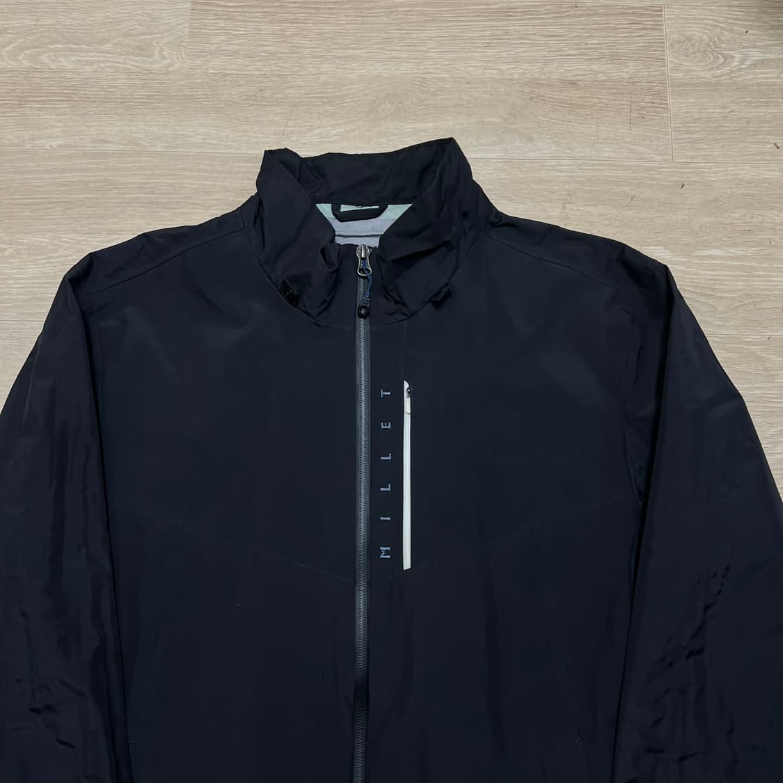 밀레 마운틴 등산복 로고 바람막이 집업자켓 [블랙] L/100 상품이미지2