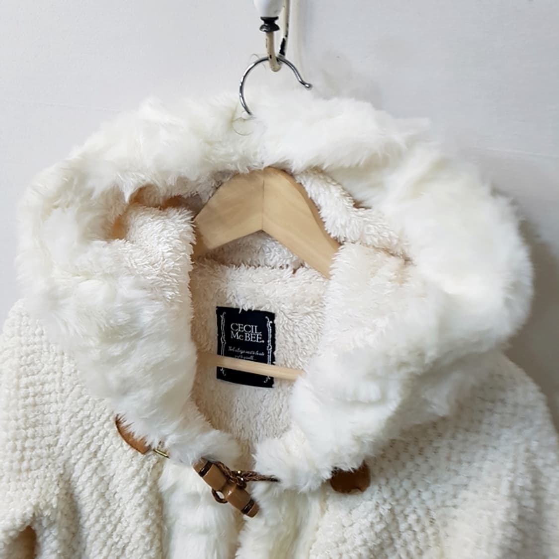 CECIL McBEE 후리스 더플 후드 코트 아이보리 상품이미지2