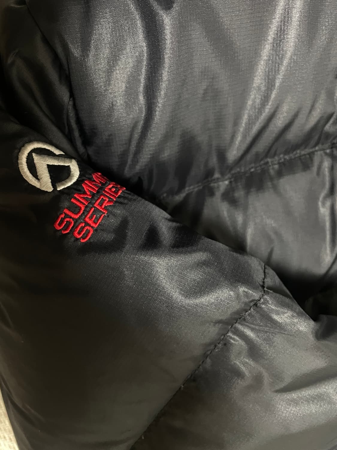 (택포)노스페이스 경량?패딩 써밋 100사이즈 상품이미지3