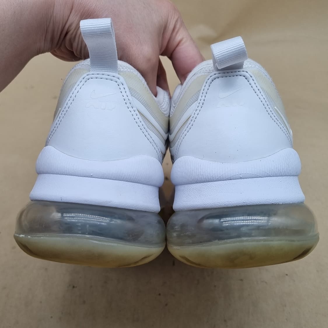 나이키 에어맥스 줌950 화이트 볼트 235 상품이미지4