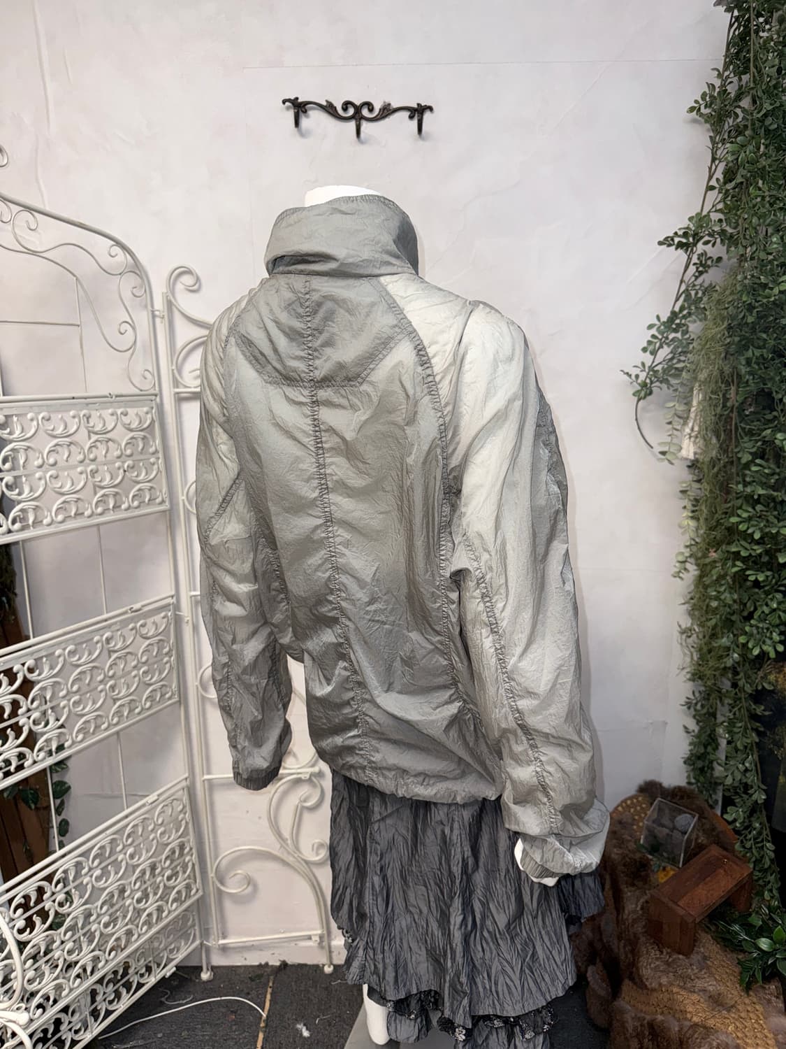 INSILENCE Lightweight Windbreaker gray M 상품이미지7