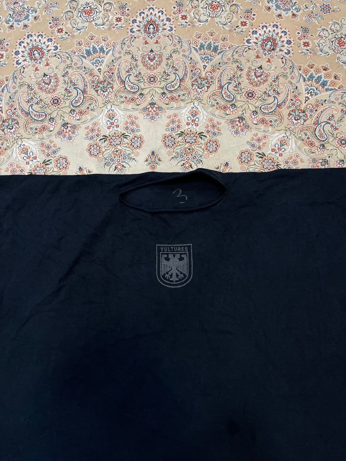 이지 벌쳐스 크롭 로우컷 티셔츠 칸예 상품이미지3