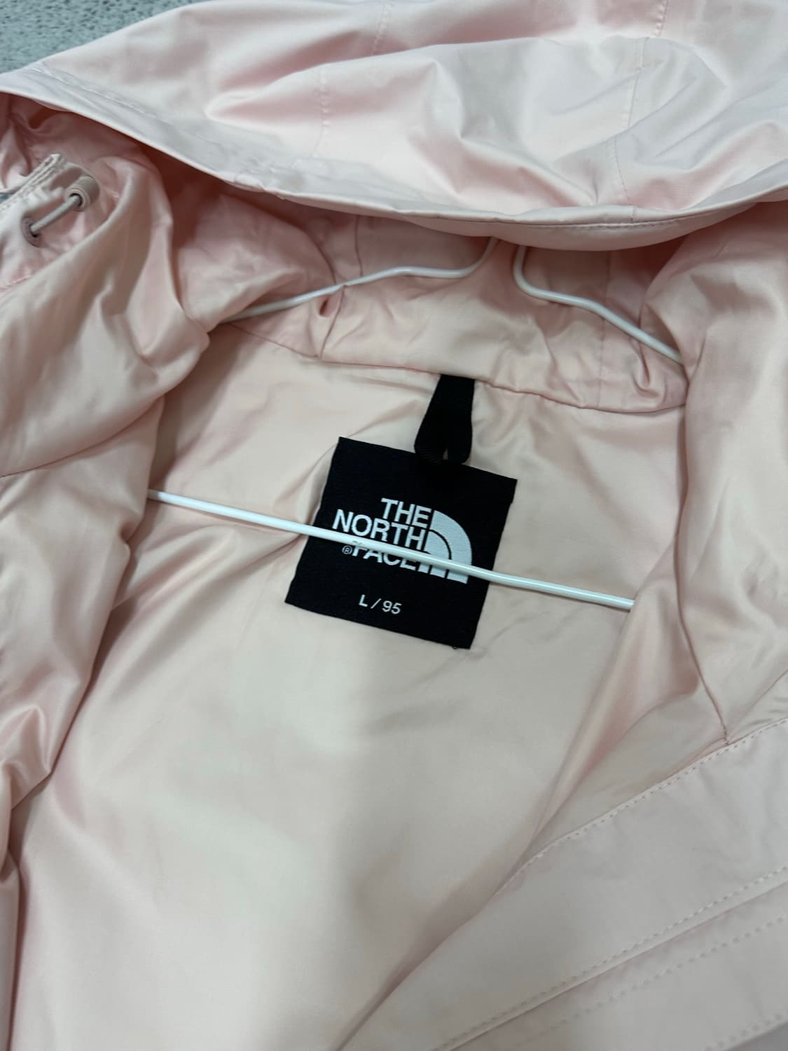 유일매물 노스페이스 베이비핑크 바람막이 상품이미지4