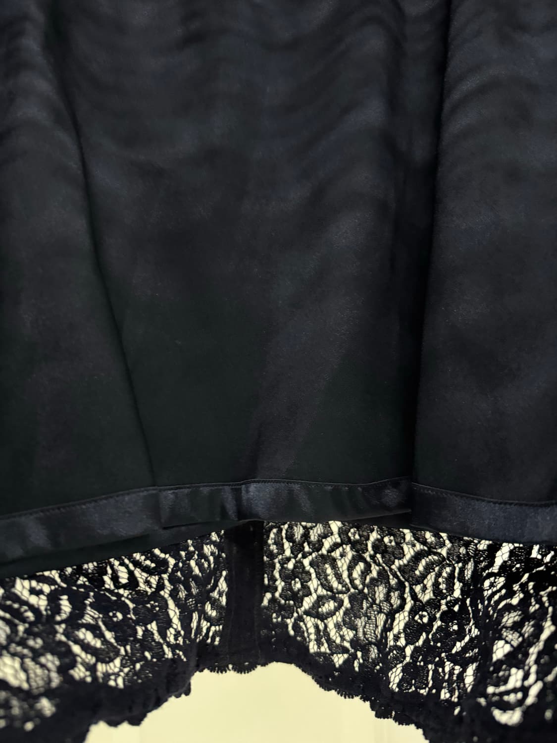 로엠 ROEM 레이스 원피스 네이비 상품이미지9