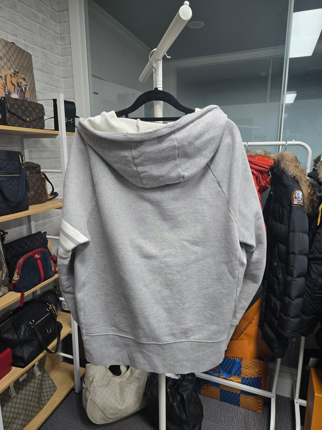 [특가][정품] 톰브라운 후드집업 4사이즈 상품이미지4