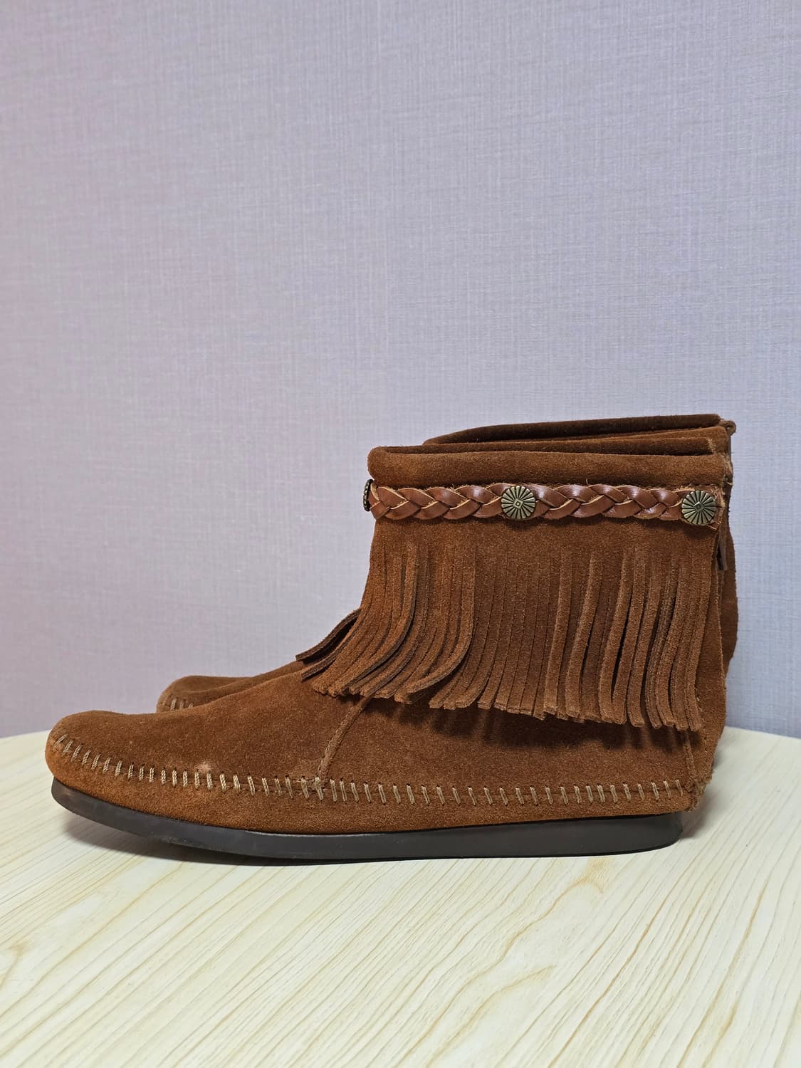 미네통카 X 어스뮤직 하이탑 백 집 모카신 240 상품이미지5