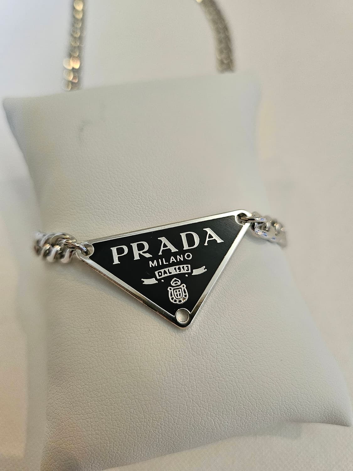 프라다 업사이클링 굵은체인 목걸이 상품이미지3