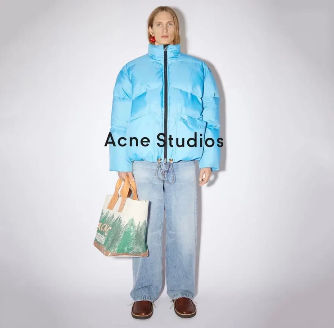 새상품) 아크네 스튜디오 오버사이즈 로고 패딩 블루 상품이미지2